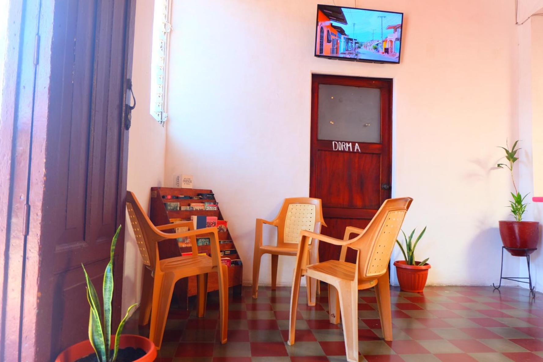 Deakachimba Hostel Granada Exterior photo