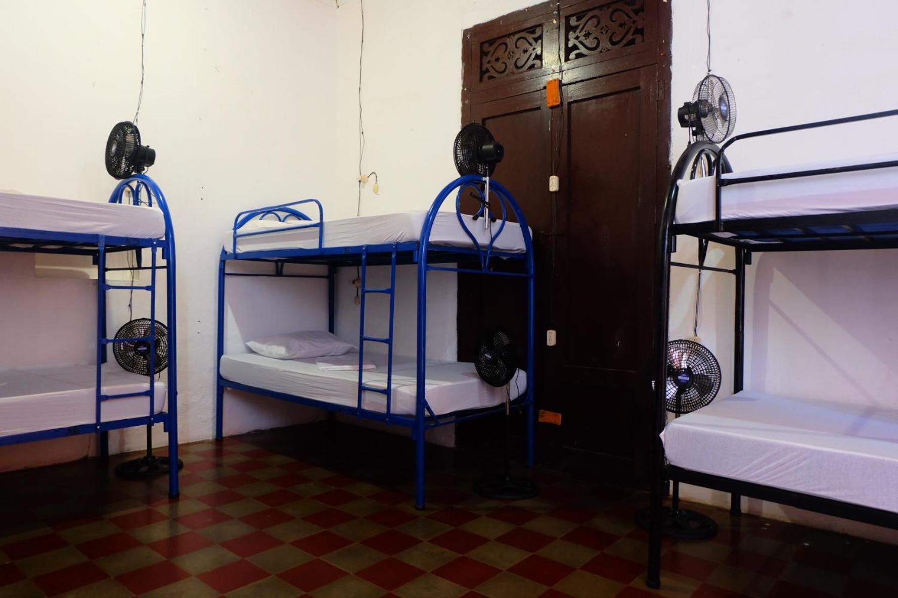 Deakachimba Hostel Granada Exterior photo